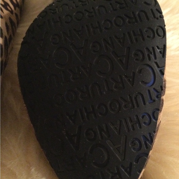 Arturo Chiang leopard print pumps - Picture 4 of 9